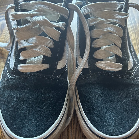 Vans Old Skool Skate Shoes - Picture 2 of 7